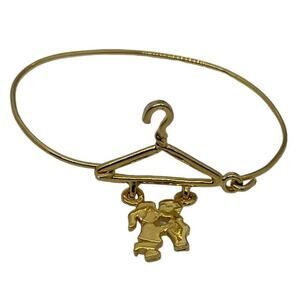 Kissing Under a Coat Hanger Bracelet
